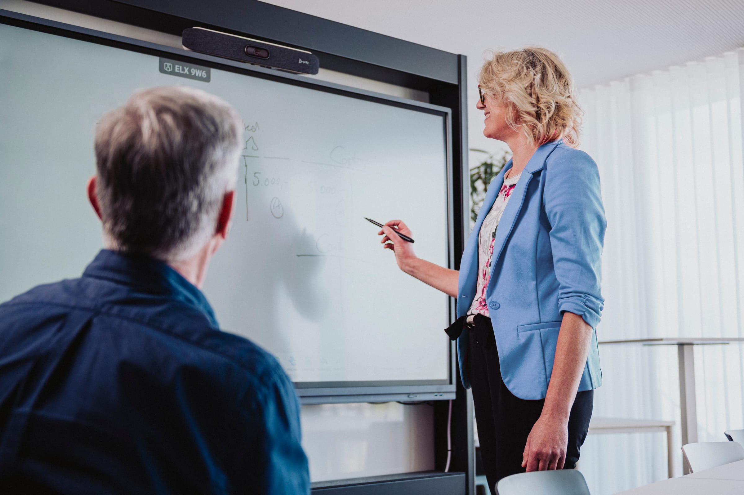 Flexible Arbeitsmodelle bei XEPTUM mit mobilem Arbeiten, Büro und Kundeneinsätzen für optimale Work-Life-Balance
