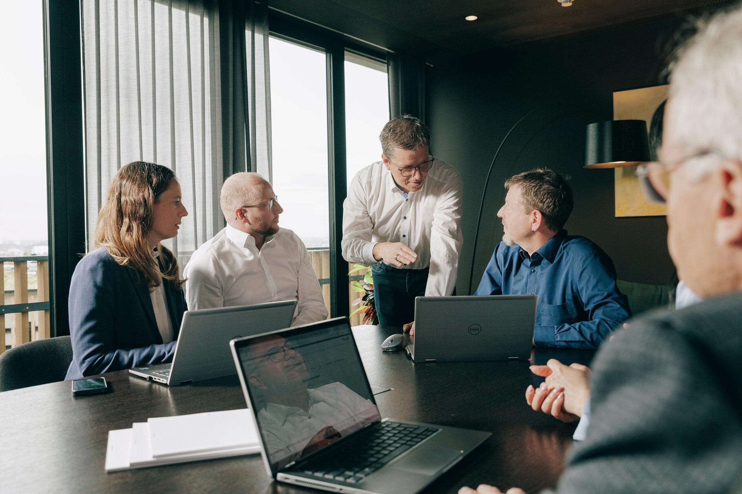 SAP Business Suite with AI integration, Business Technology Platform and Joule Copilot in a networked cloud ERP environment